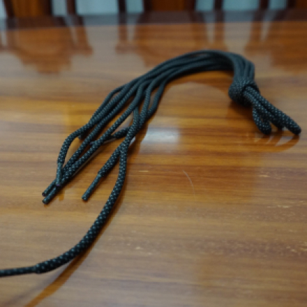 Dây giày đốm tròn màu vàng dạ quang